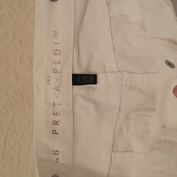 Ladies White House Black Market Slacks - Picture 5 of 6